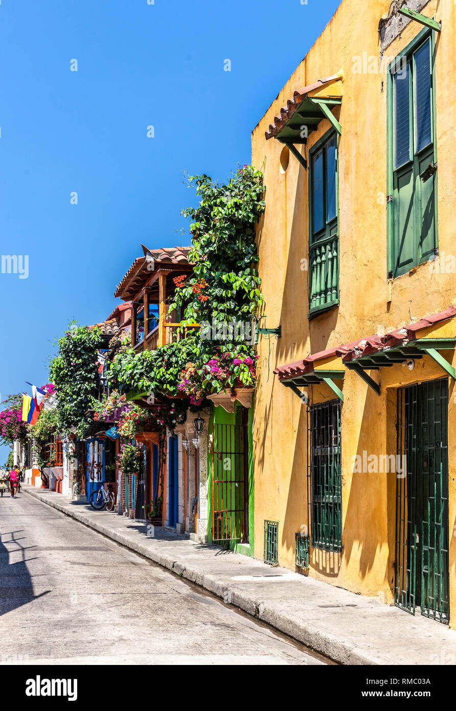 Calle de La Cochera del Hobo, Barrio San Diego, Cartagena de Indias, Kolumbien. Stockfoto