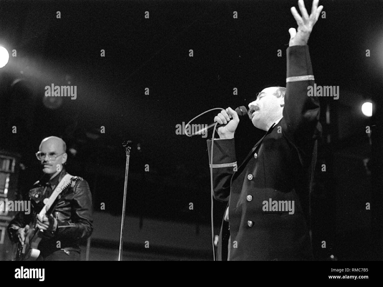 Deutschland, Berlin, 09.11.1988, Konzert zum Gedenken an die Reichspogromnacht, die Stadt band mit Tony Krahl. Stockfoto