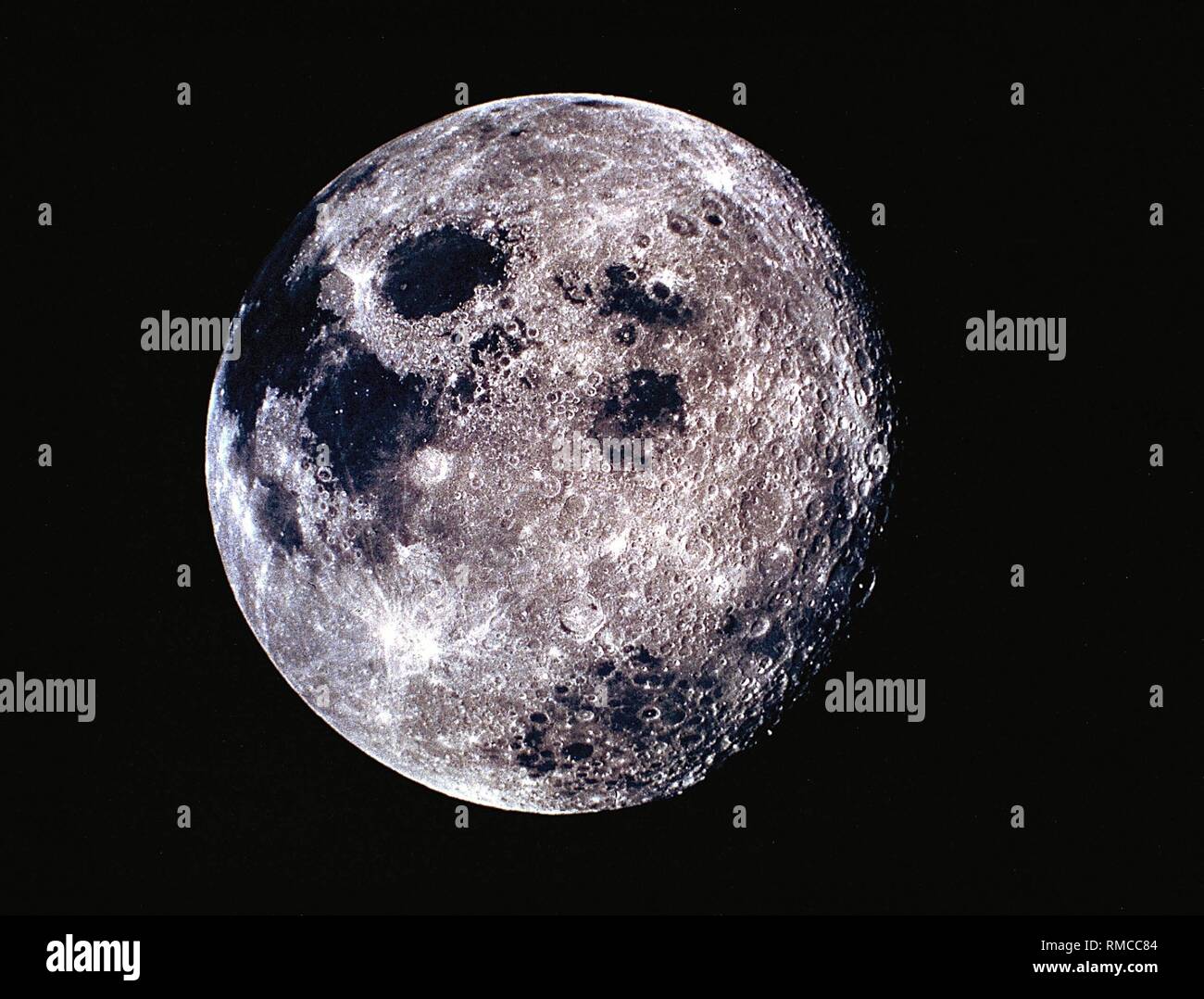 Die Rückseite des Mondes als solide Kugel. Das Foto wurde im Rahmen der Apollo 17-Mission, die letzten bemannten Mondlandung. Stockfoto