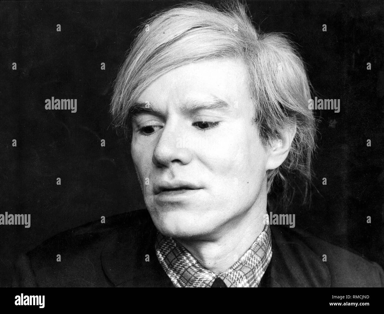 Andy Warhol (1928-1987), einem amerikanischen Pop Art Künstler. Als Maler, Grafiker, Fotograf und Filmemacher und Künstler, er war einer der vielseitigsten Vertreter der Pop Art. Stockfoto