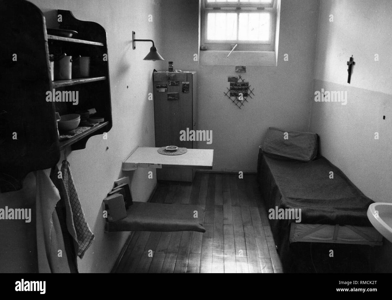 Zelle in der aichach Frauengefängnis in Bayern. Stockfoto