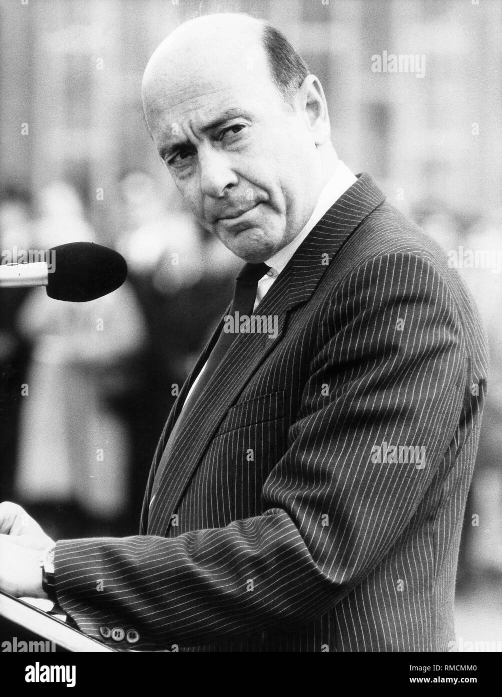 Rede Deutsche Minister Verteidigung Stockfotos Und bilder Kaufen Alamy rede-deutsche-minister-verteidigung-stockfotos-und-bilder-kaufen-alamy