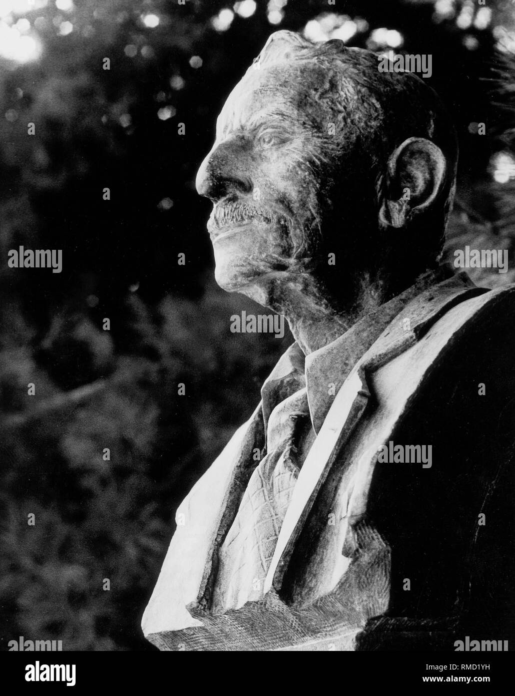 Sir Arthur Evans, 1851-1941, britischer Archäologe und Oxford Professor. Ausgrabungen von Knossos seit 1900. Das Denkmal steht in Knossos. Stockfoto