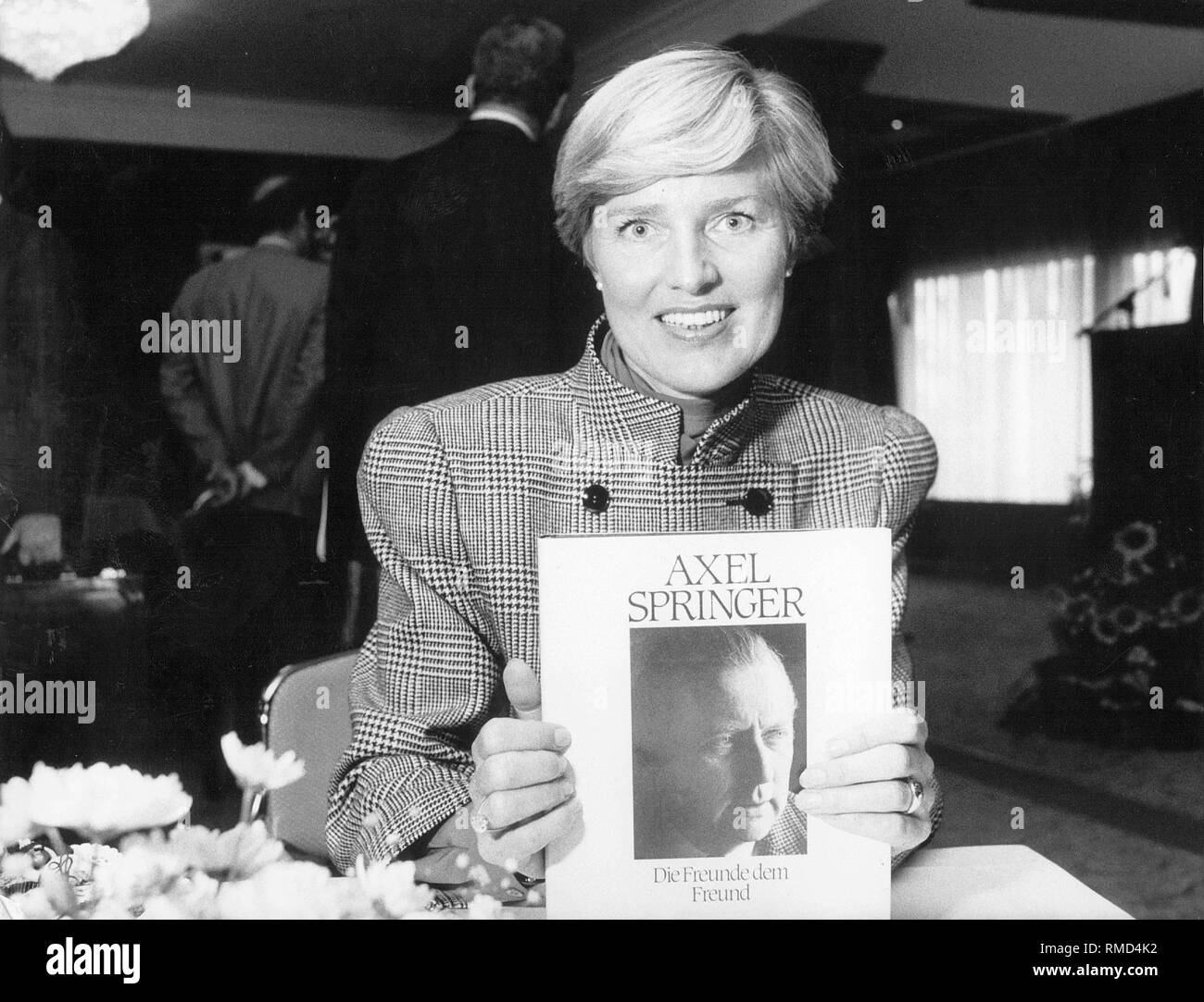 Friede Springer, bei der Präsentation des Buches "Axel Springer - Freunde dem Freund', die ein Jahr nach dem Tod des Verlegers Axel Springer erschienen Sterben. Der Herausgeber ist seine Witwe Friede Springer. Stockfoto