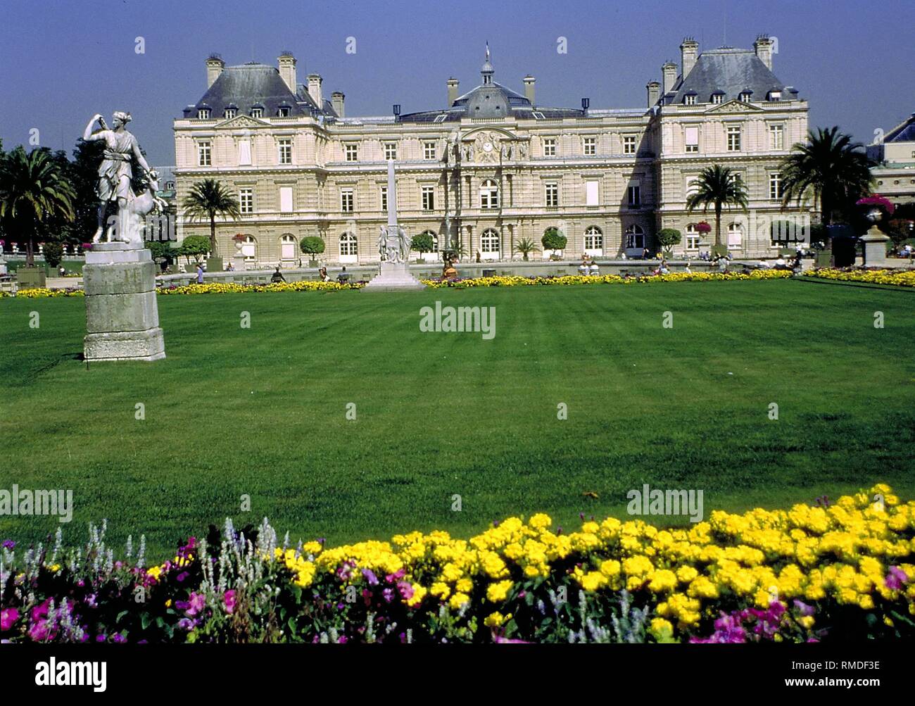 Das Palais du Luxembourg, erbaut zwischen 1615-31 von Salomon de Brosse für die Florentiner Maria de Medici. Heute beherbergt den Sitz des Senats. Stockfoto