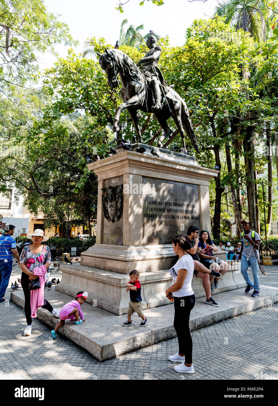 Statue von Bolivar in Plaza De Bolivar Gärten Cartagena Kolumbien Südamerika Stockfoto