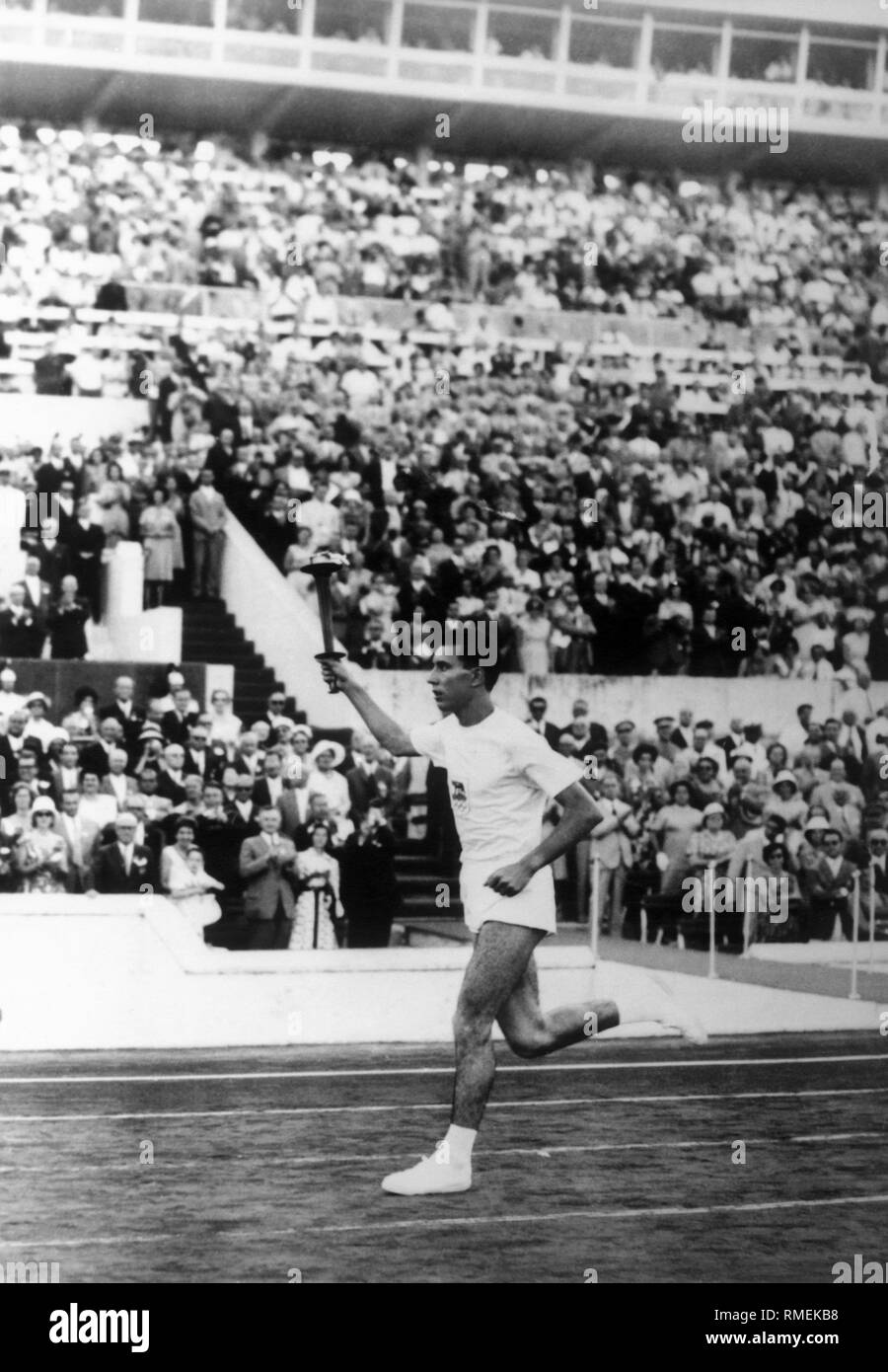 Torchbearer, Spiele des XVII Olympiade, Latium, Rom, Italien 1960 Stockfoto