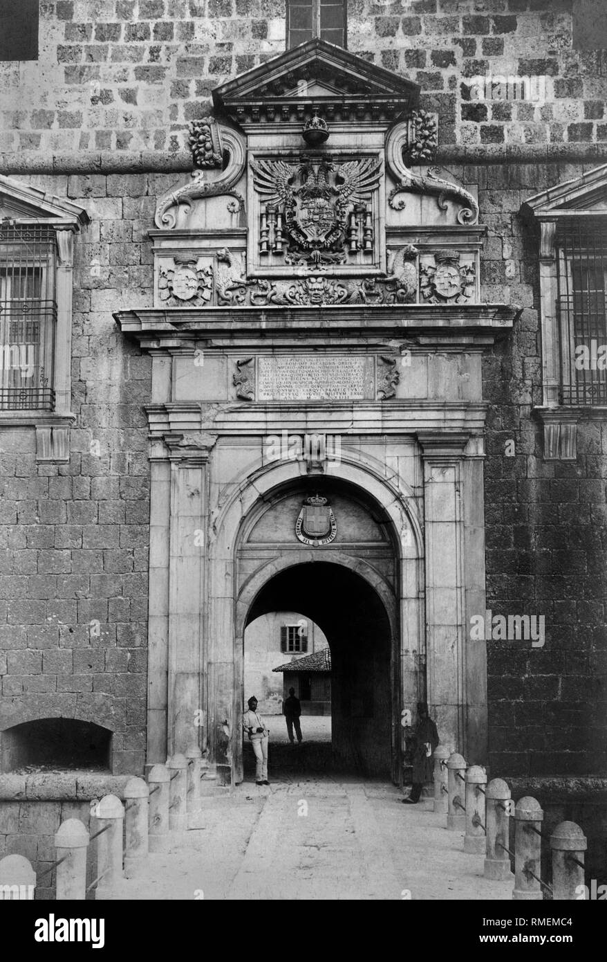 Schloss, L'Aquila, Abruzzen, Italien, 1910 Stockfoto