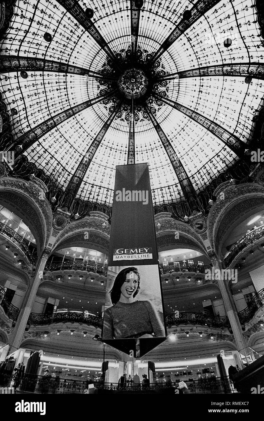 Jugendstil Kuppel des Kaufhauses Galeries Lafayette in Paris. Stockfoto