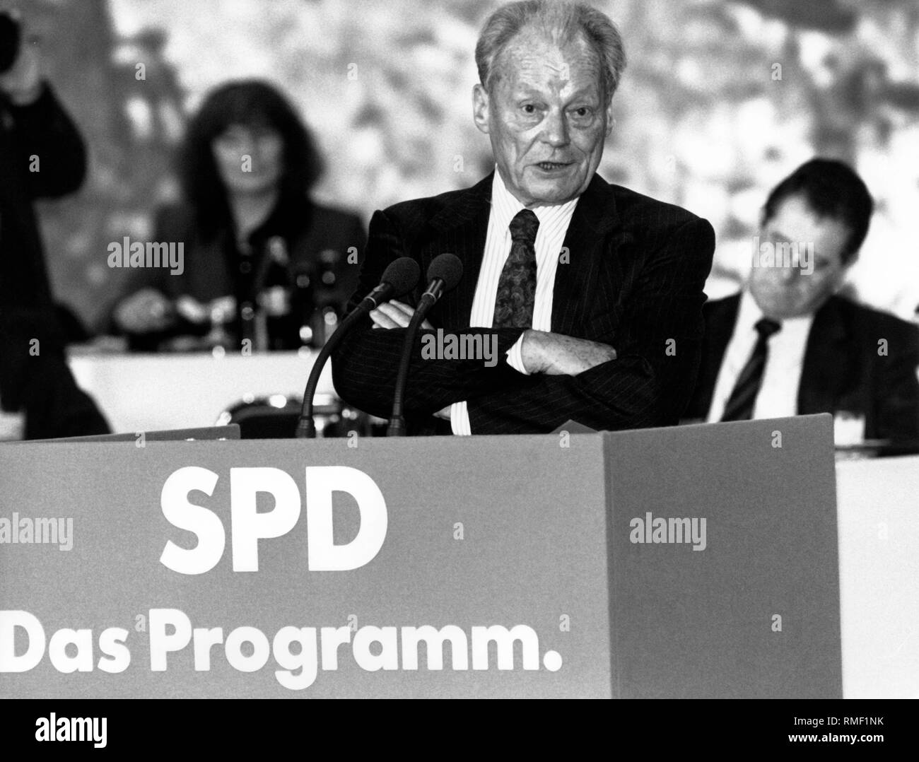 Der SPD-Politiker Willy Brandt auf dem SPD-Parteitag. Stockfoto