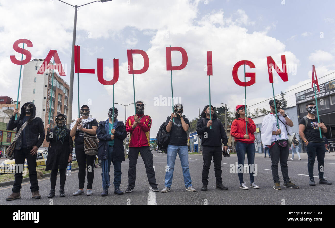 Februar 14, 2019 - Menschen, die in der März der Kolumbianischen Föderation Education Credit protestieren: Daniel Garzon Herazo/ZUMA Draht/Alamy leben Nachrichten Stockfoto