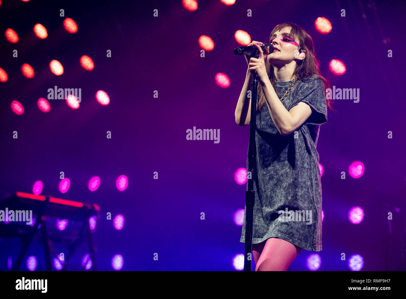 Manchester, Großbritannien. 14 Feb, 2019. Lauren Mayberry, Iain Cook und Martin Doherty von synth pop band Chvrches im Victoria Warehouse, Manchester 2019-02-14 Kreditkarte durchführen: Gary Mather/Alamy leben Nachrichten Stockfoto