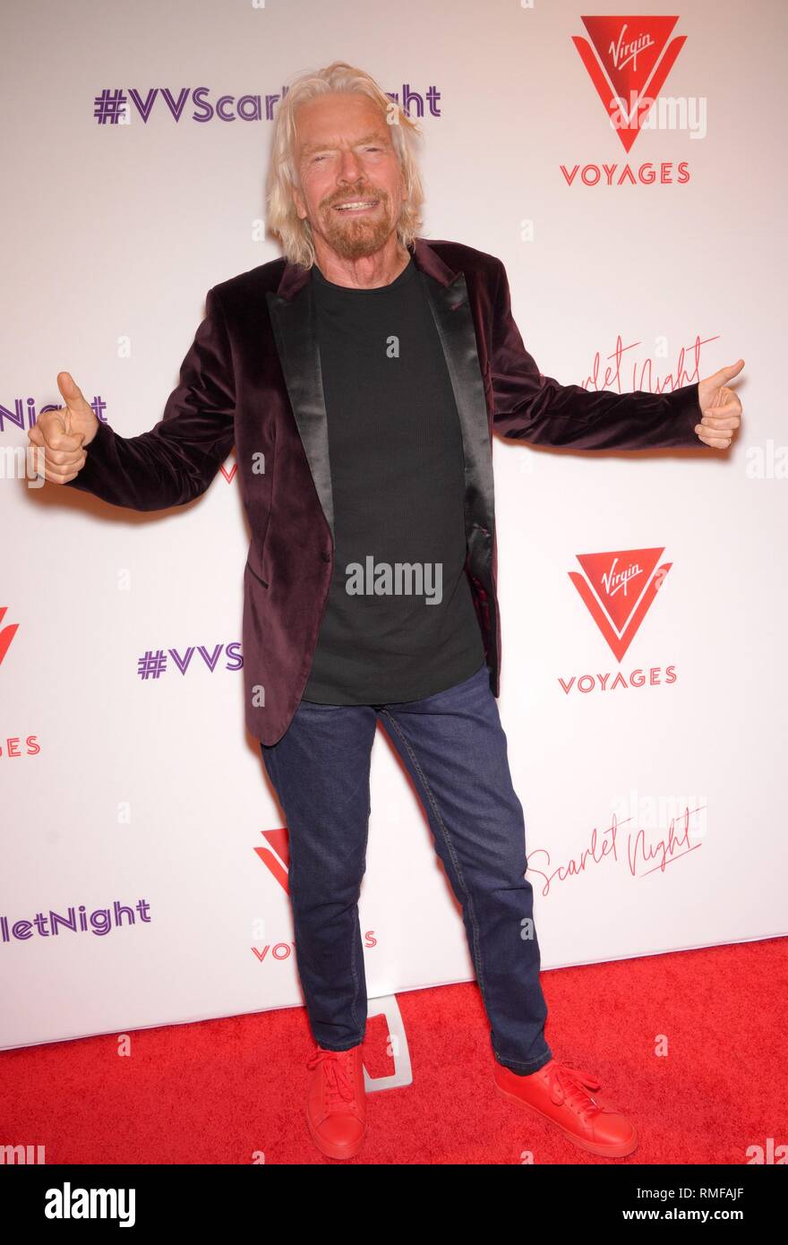 New York, NY, USA. 14 Feb, 2019. Sir Richard Branson in der Ankunftshalle für Virgin Voyages Hosts Scarlet Nacht Party, PlayStation Theater, New York, NY 14. Februar 2019. Credit: Eli Winston/Everett Collection/Alamy leben Nachrichten Stockfoto