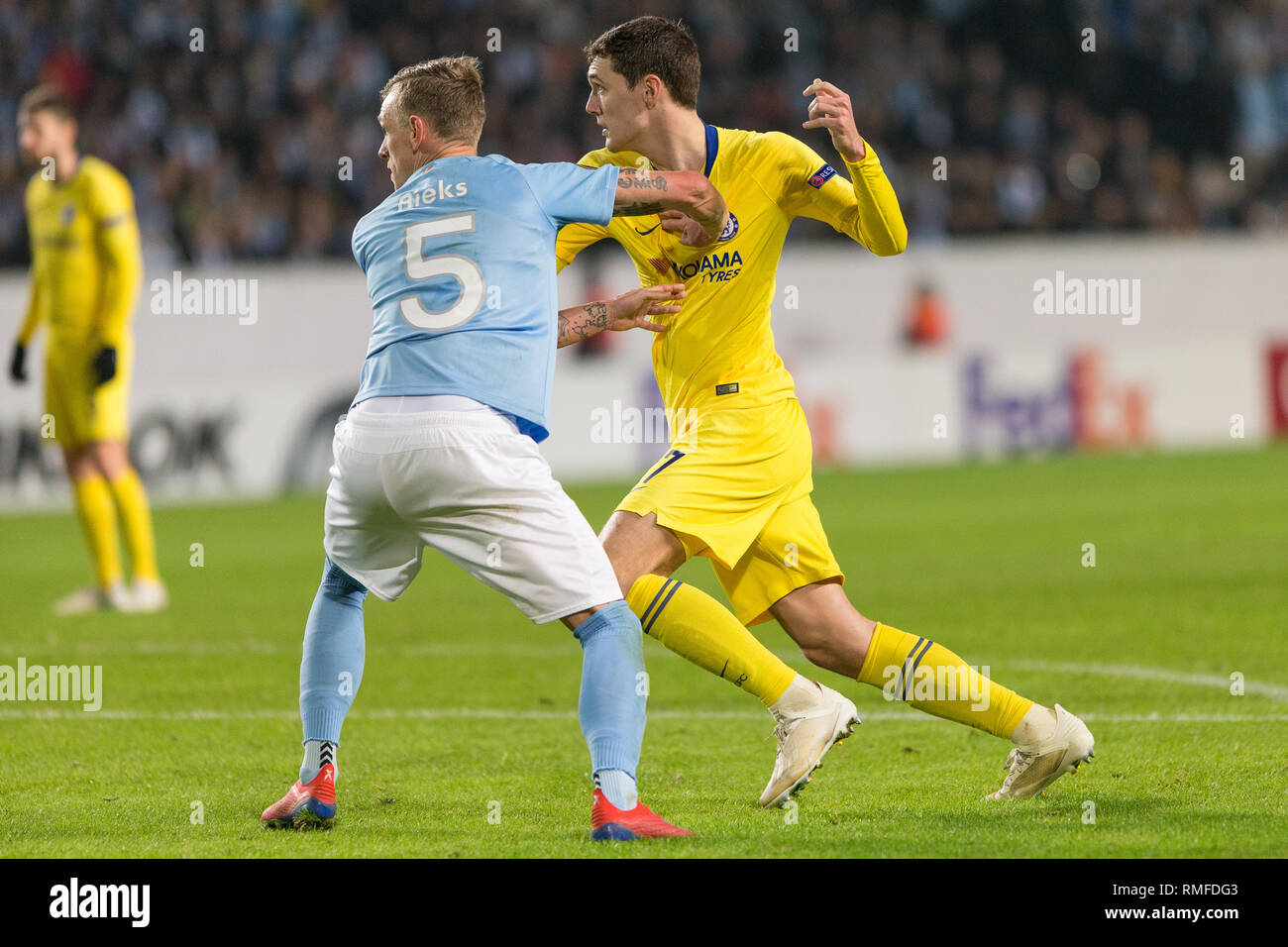 Malmö, Schweden. 14 Feb, 2019. Schweden, Malmö, 24. Februar 2019. Søren Rieks (5) Malmö FF Mark Andreas Christensen (27) von Chelsea FF während der Europa League Runde 32 Match zwischen Malmö FF und FC Chelsea bei der Swedbank Stadion in Malmö. (Foto: Gonzales Foto/Alamy leben Nachrichten Stockfoto