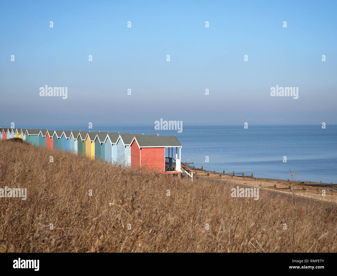 Münster am Meer, Kent, Großbritannien. 15. Februar, 2019. UK Wetter: Hell, sonnig und sehr warm, morgen in Münster am Meer, Kent. Credit: James Bell/Alamy leben Nachrichten Stockfoto