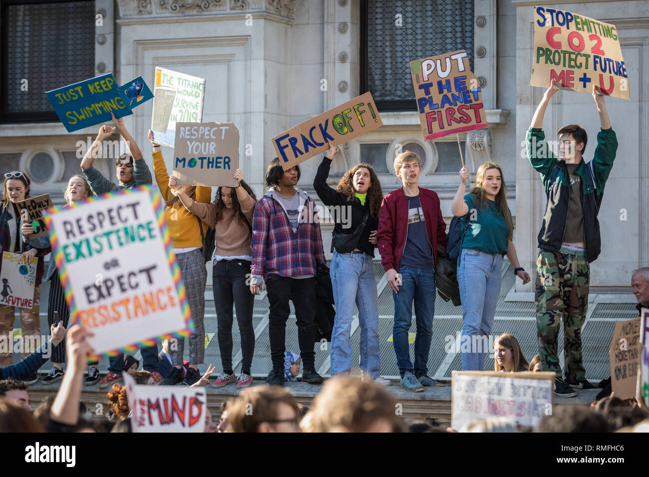 Jugend Streik 4 Klima. Tausende Schüler und Studenten gehen aus von den Lektionen, die in Westminster als Teil eines landesweiten Streik aus Protest gegen den Klimawandel Stockfoto