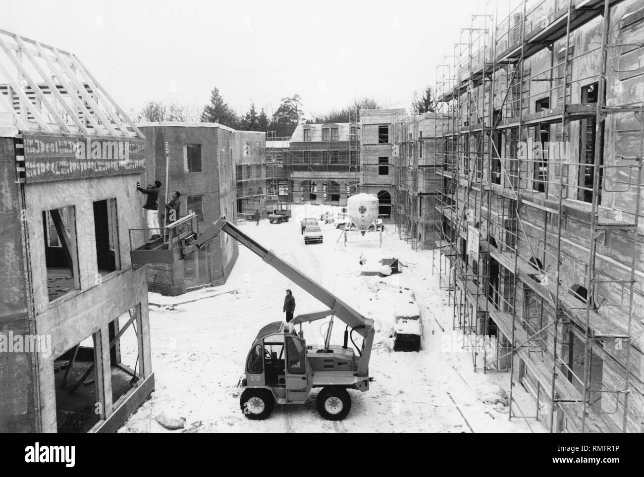 Dieses Foto zeigt die Arbeit an einem neuen Film in den Bavaria Studios in Geiselgasteig, die filmstadt am südlichen Stadtrand von München. Stockfoto