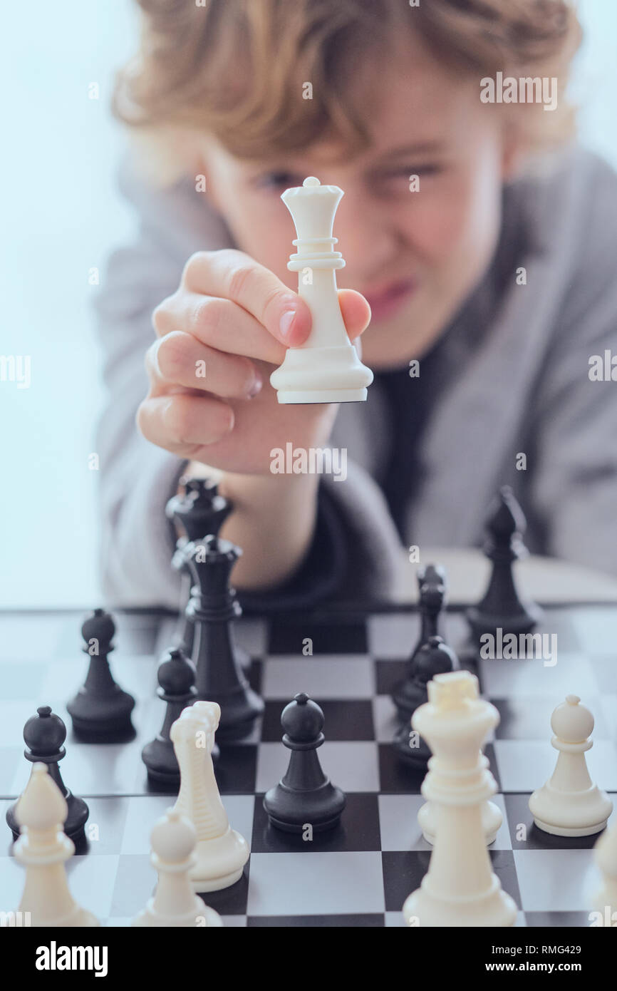 Lustiges Schach Stockfotos Und Bilder Kaufen Alamy