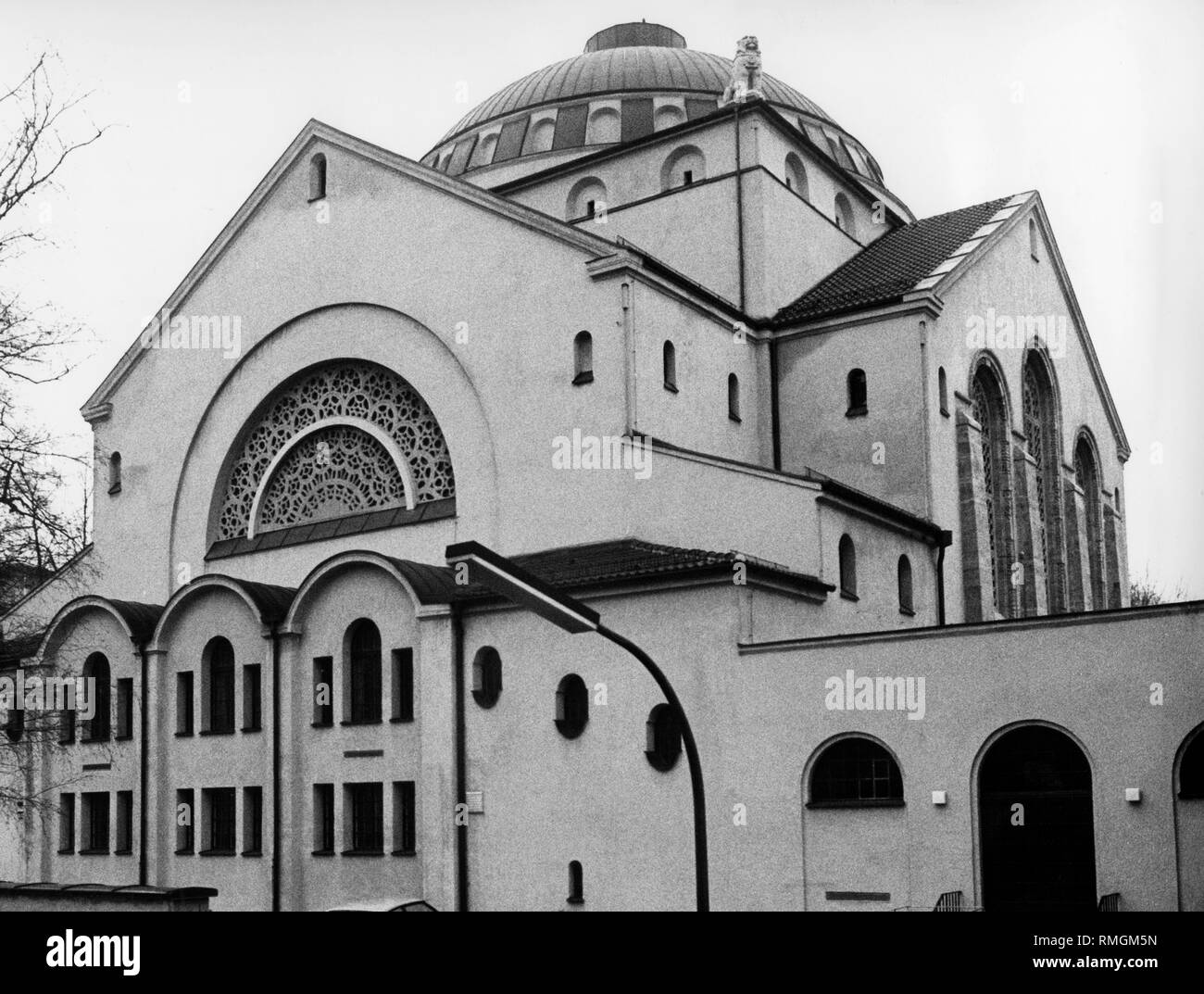Im Zentrum von Augsburg steht die einzige Synagoge der Bundesrepublik im Jugendstil. Nach dem Tempel von Jerusalem, die Kirche 1914 erbaut wurde modelliert. Jetzt ein Museum für jüdische Kulturgeschichte wird hier errichtet werden. Stockfoto