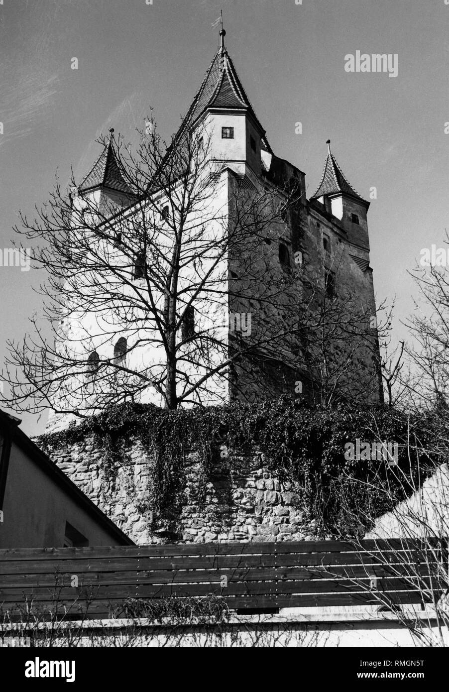 Der Bergfried, ein Wahrzeichen von Haag (Undatiertes Foto). Stockfoto