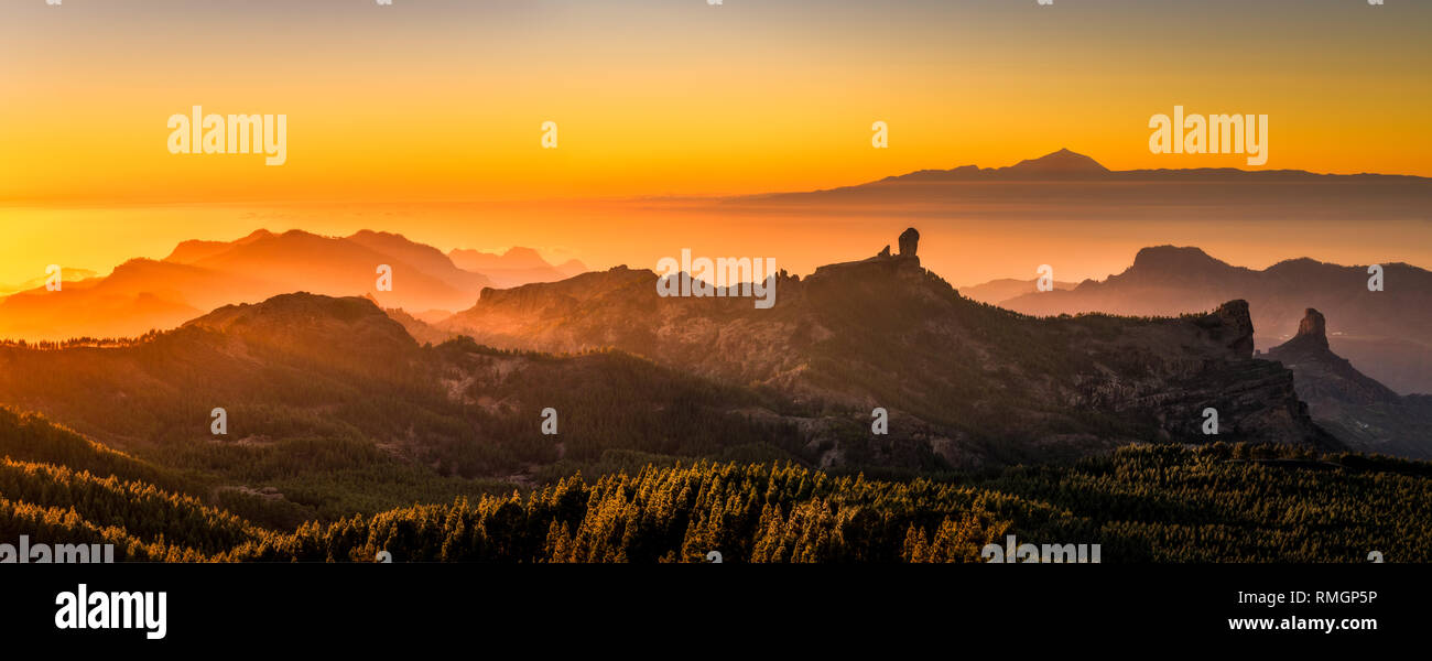 Sonnenuntergang von der Pico de las Nieves, Gran Canaria. Stockfoto