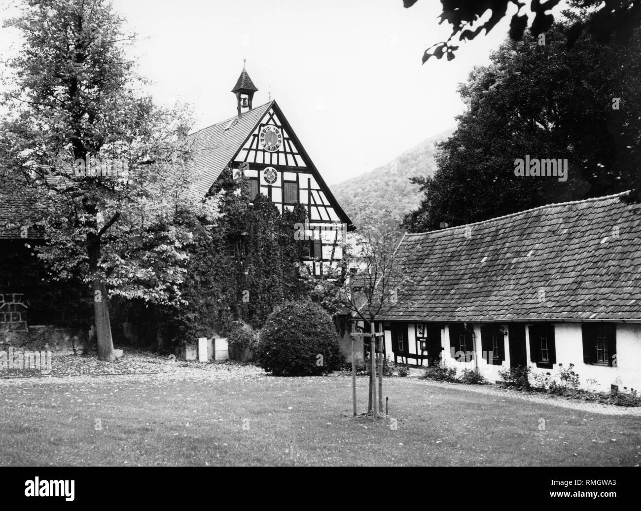 Blick auf den Gate Lodge des clancastle des Grafen Schenk von Stauffenberg in Lautlingen, Albstadt. Stockfoto