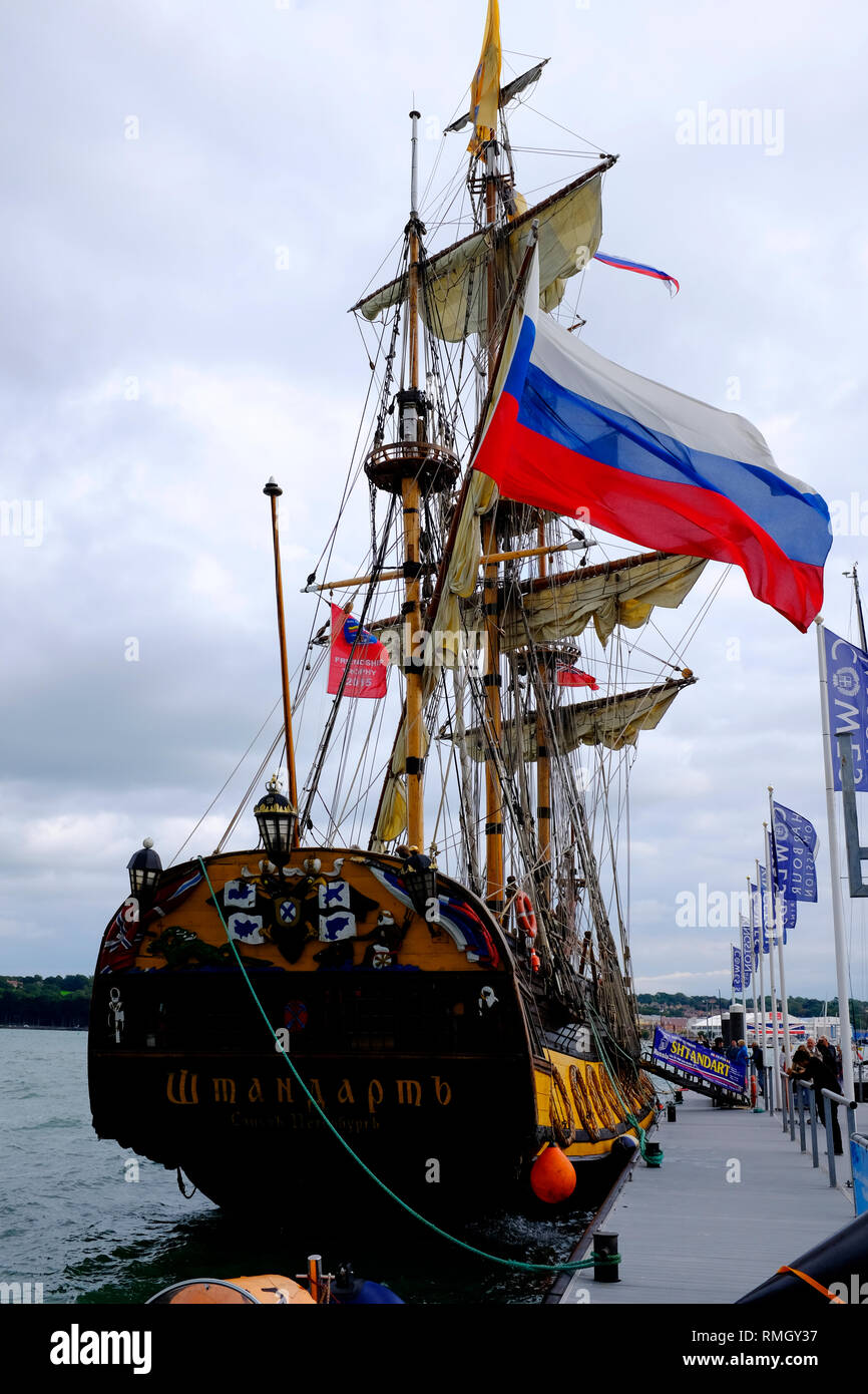 Die fregatte Shtandart (Russisch: Штандартъ) war das erste Schiff der Baltischen Flotte Russlands. Ihr keel wurde am 24. April festgelegt, 1703 an der Olonetsky Werft Stockfoto