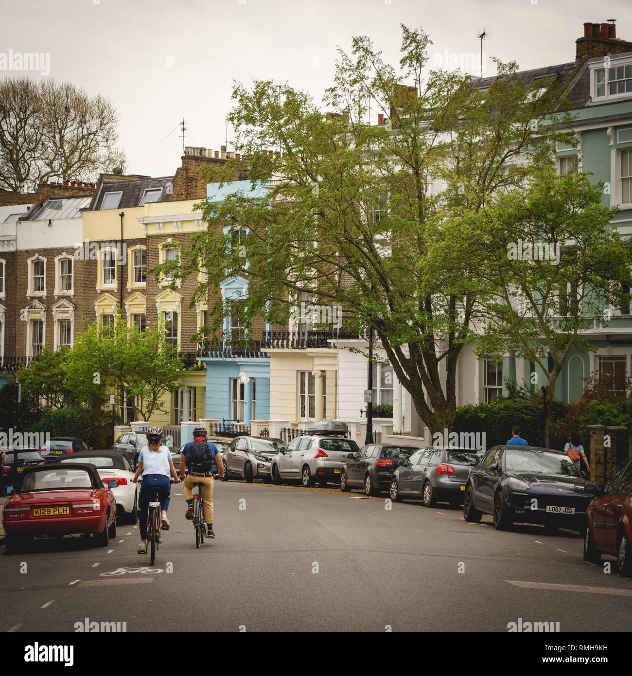 London, UK - Februar, 2019. Typische viktorianische Reihenhäuser in Primrose Hill, einem der exklusivsten und teuersten Wohngebieten in London. Stockfoto