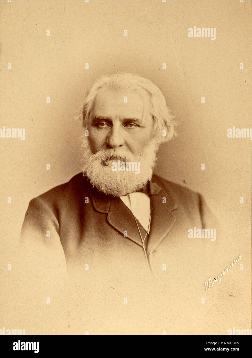 Porträt des Autors Iwan S. Turgenjew (1818-1883). Albumin Photo Stockfoto