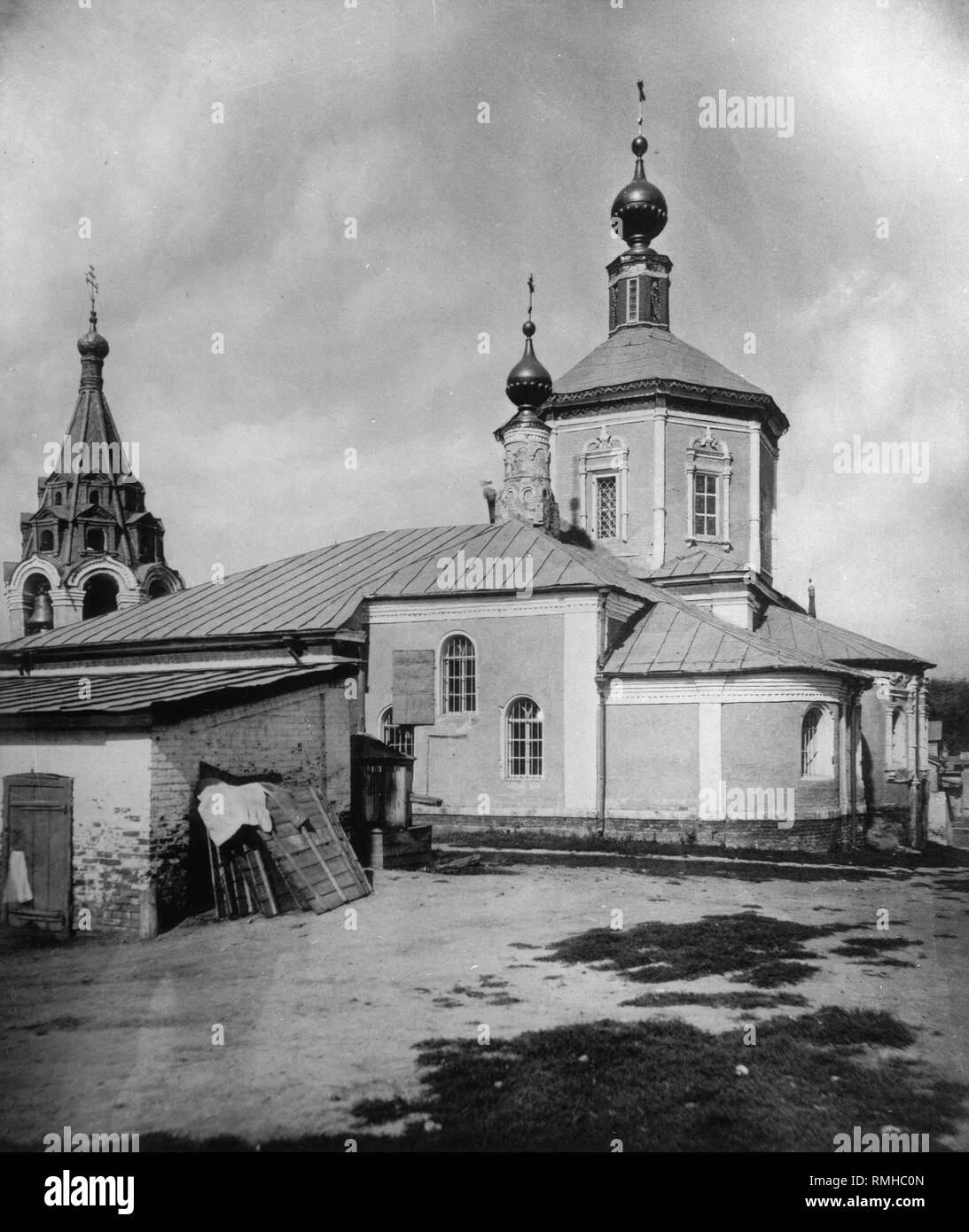 Die Kirche des heiligen Stephanus, der Yauza Protomartyr am Fluss in Moskau. Albumin Photo Stockfoto