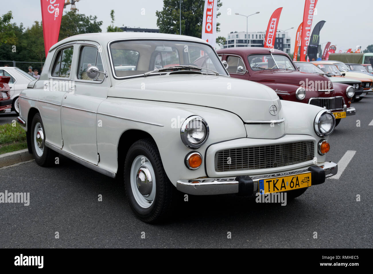 Warszawa Auto. Oldtimer Auto bei Verva Street Racing auf 2018-09-08 in Krakau, Polen. Stockfoto