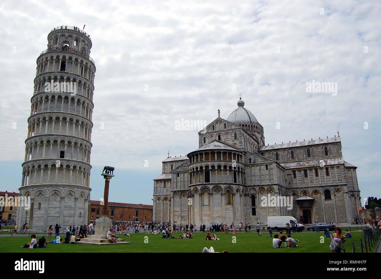 Den Schiefen Turm von Pisa und Kathedrale in Pisa, Toskana, Italien. Stockfoto