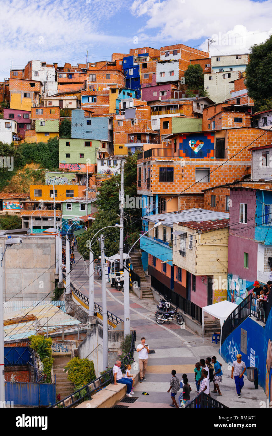 Hang informellen Gehäuse, Comuna 13, in Medellin, Kolumbien Stockfoto