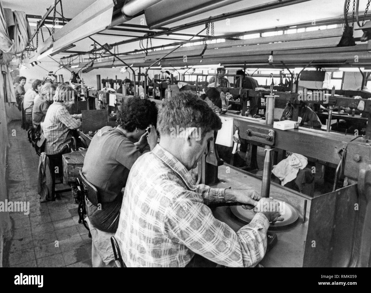 Innenansicht eines Diamanten polieren Fabrik in Netanya im Norden Israels. Stockfoto