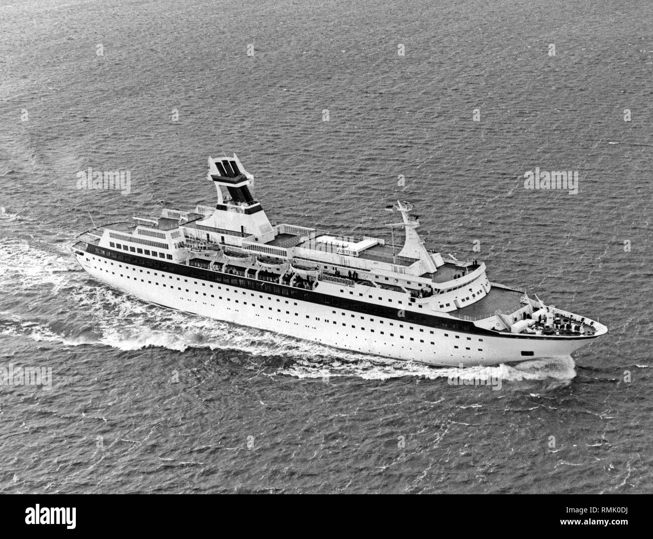 Das kreuzfahrtschiff Astor war die Lage der Reihe Das Traumschiff (die "Traumschiff") und betreibt heute als aga Pearl II", die unter maltesischer Flagge. Stockfoto