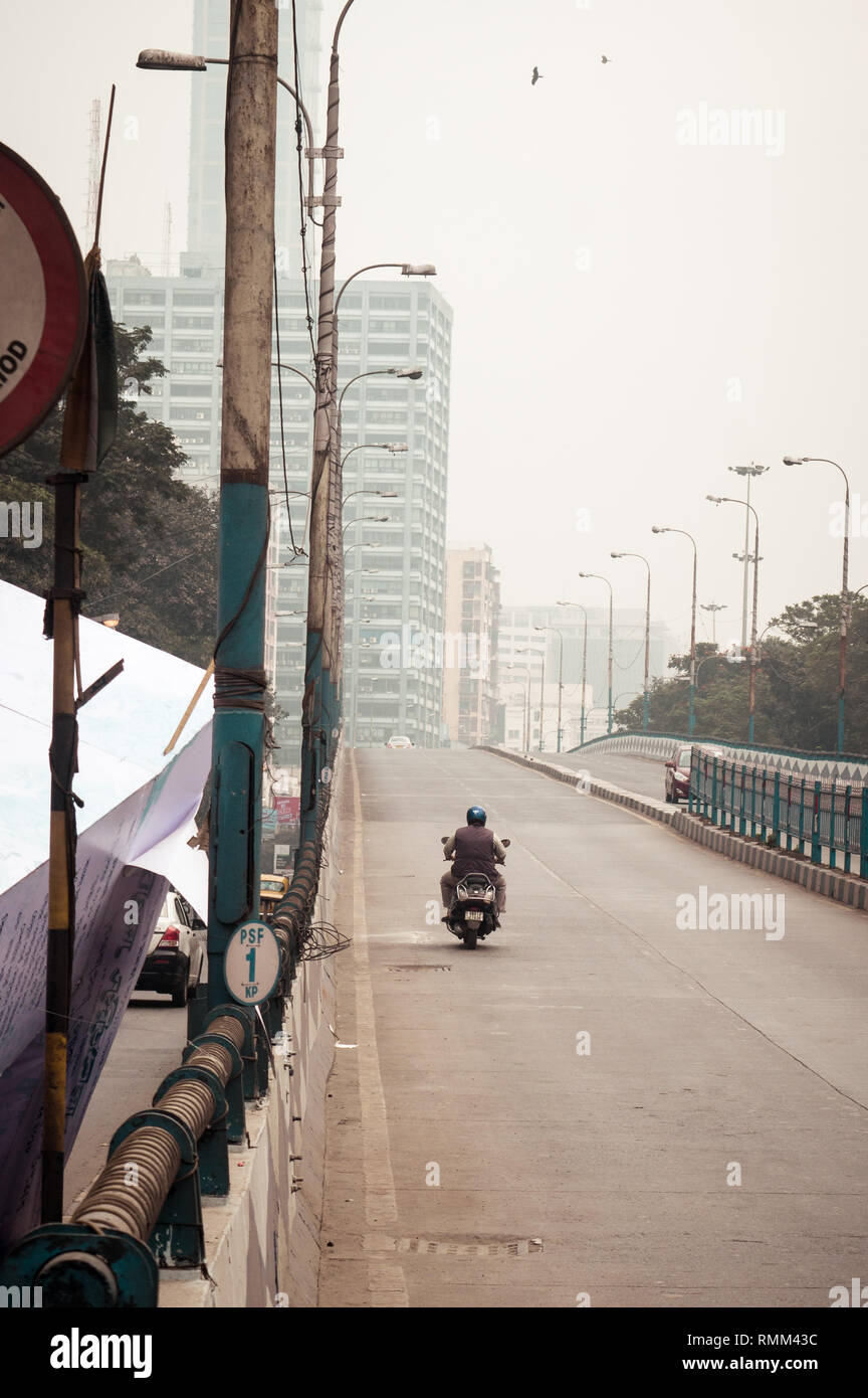 AJC Bose Road Flyover, Kolkata, Indien Januar 2019: Eine wichtige Überführungen in Kalkutta verbindet Lansdowne, Chowringhee, Exide, Nandan, Rabindra Sadan, V Stockfoto