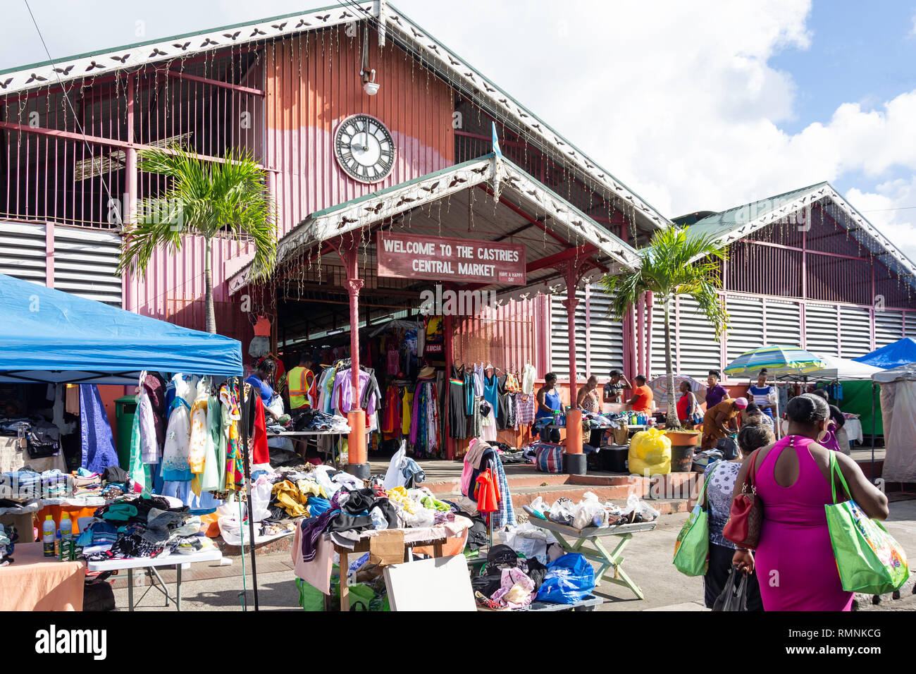 Eingang zu Castries Central Market, John Compton Highway, Castries, St. Lucia, Kleine Antillen, Karibik Stockfoto