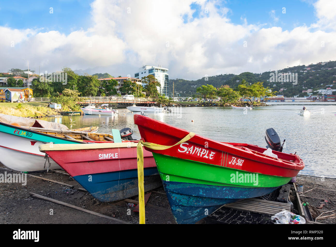 Bunte Fischerboote in Trou Garnier, Castries, St. Lucia, Kleine Antillen, Karibik Stockfoto
