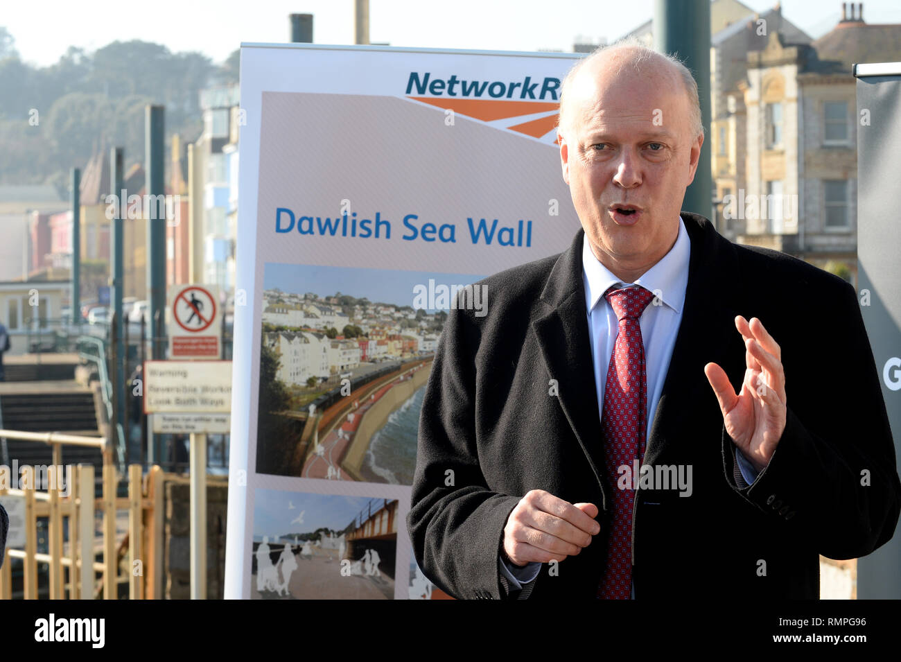 Dawlish, Großbritannien. 15 Feb, 2019. 15/02/2019 MP Chris Grayling in Dawlish. - Foto vorgeschrieben durch-line: Andy Stile - Tel.: 01626 - 872731 Mobil: 07834214253 20190215 TQAS B-012 C Credit: Andy Stile Fotografie/Alamy leben Nachrichten Stockfoto