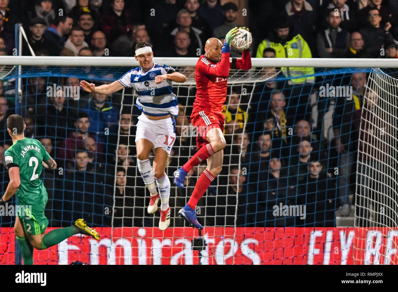 London, Großbritannien. 15 Feb, 2019. Heurelho Gomes von Watford während der FA-Cup 5 Runde zwischen den Queens Park Rangers und Watford an der Loftus Road Stadium, London, England am 15. Februar 2019. Foto von Adamo di Loreto. Nur die redaktionelle Nutzung, eine Lizenz für die gewerbliche Nutzung erforderlich. Keine Verwendung in Wetten, Spiele oder einer einzelnen Verein/Liga/player Publikationen. Credit: UK Sport Pics Ltd/Alamy leben Nachrichten Stockfoto