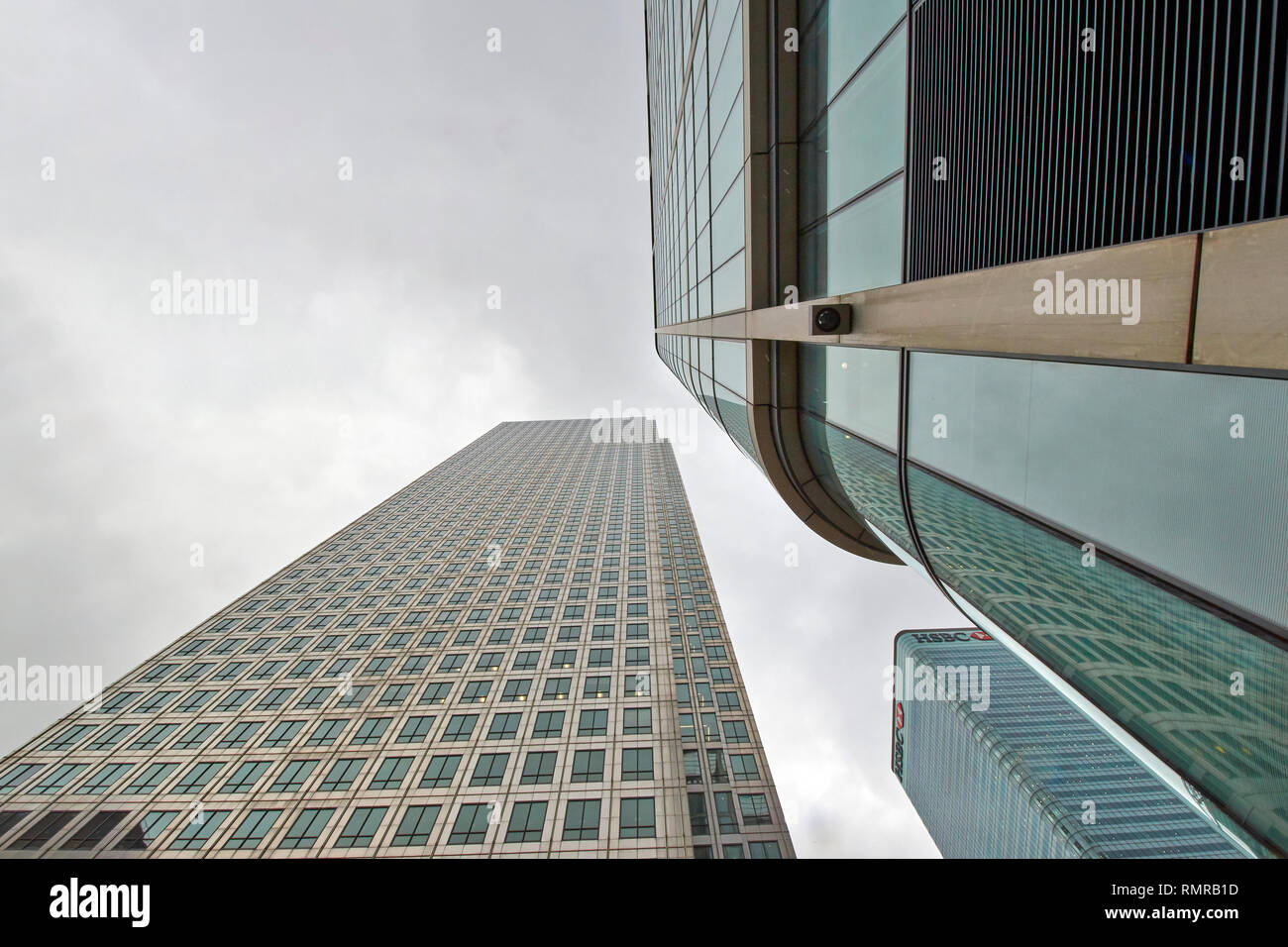 LONDON CANARY WHARF KANADA PLATZ DREI WOLKENKRATZER GEGEN DEN HIMMEL Stockfoto