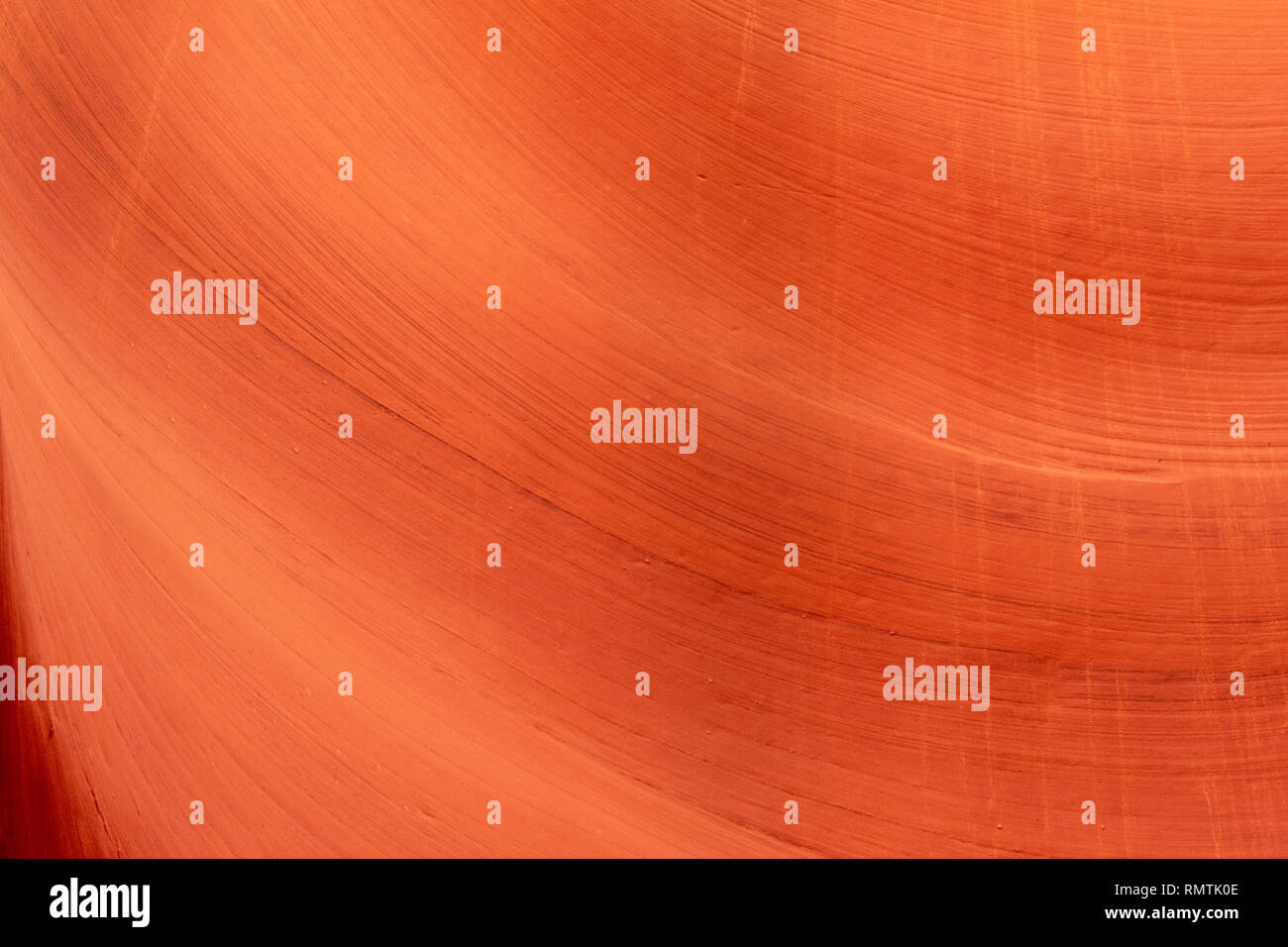 Lower Antelope Canyon. Close Up. Abgenutzte glatt durch Erosion aus rotem Sandstein Schichten, Muster und Wellen. Natürliche Felsformation der Amerikanischen Südwesten Stockfoto