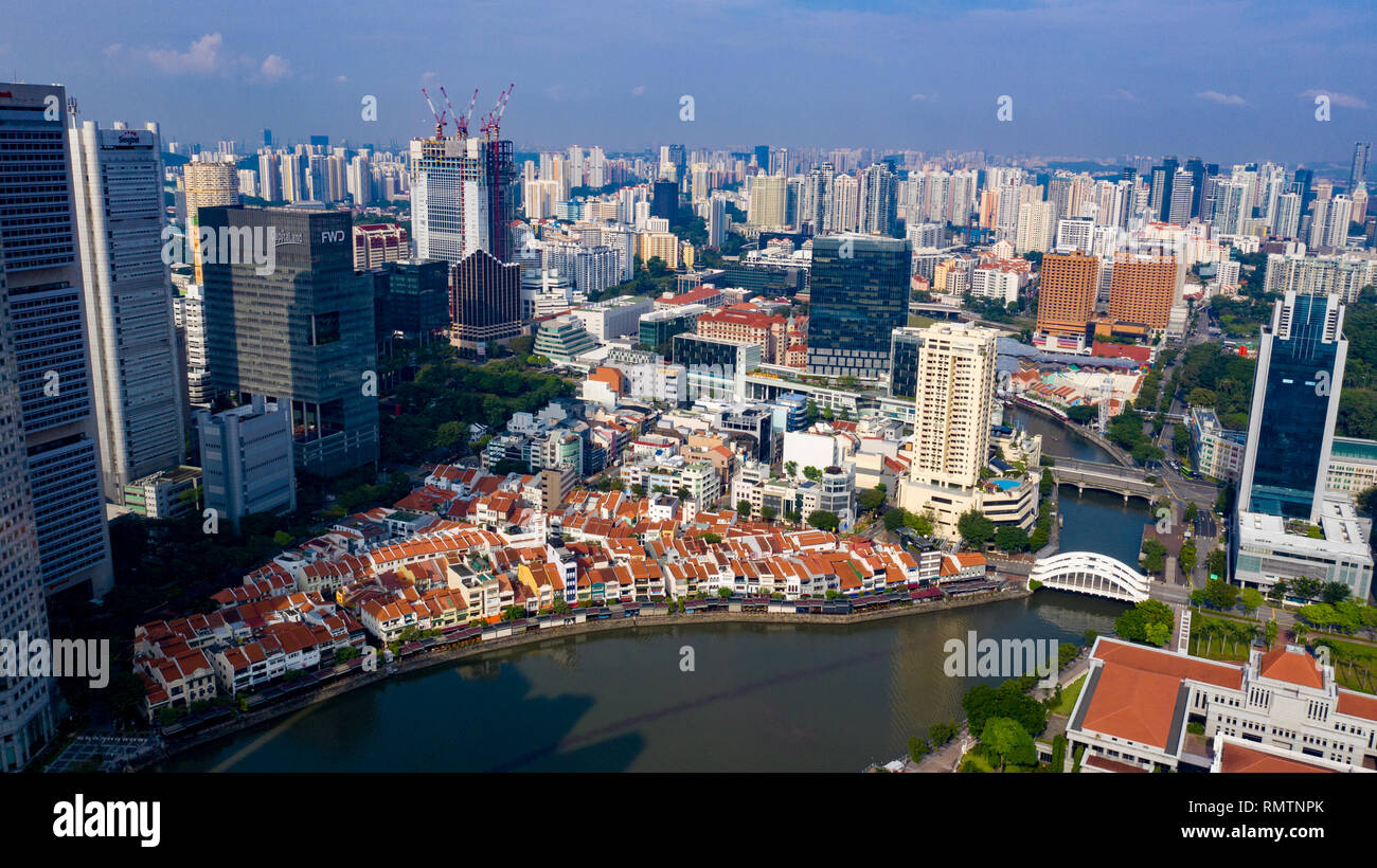 Antenne von Boat Quay und Singapur Stockfoto