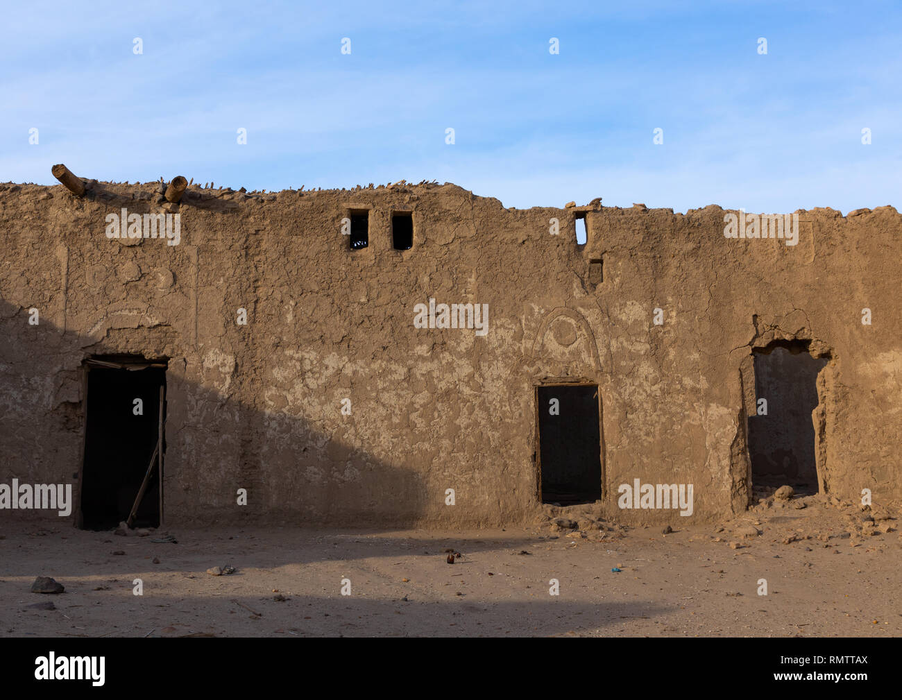 Abandonned mudbrick Haus, nördlichen Staat, Al-Khandaq, Sudan Stockfoto