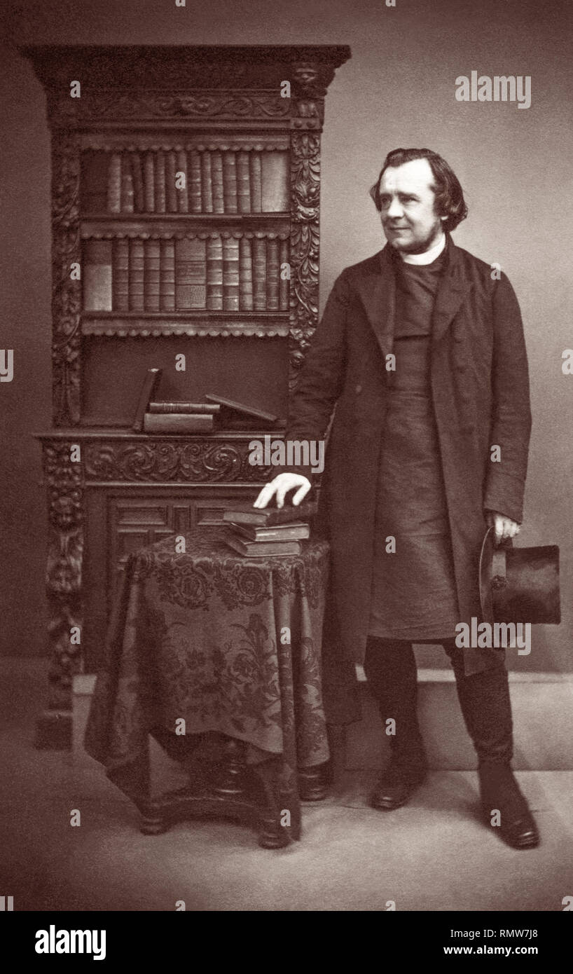 Samuel Wilberforce FRS (1805-1873), Sohn von Anti-Sklaverei Aktivist William Wilberforce, war einer der größten öffentlichen Redner seiner Zeit und ist wahrscheinlich am besten heute für seine Opposition gegen Charles Darwins Theorie der Evolution bekannt, insbesondere für seine Rolle in der Debatte Thomas Henry Huxley auf das Thema in einem berühmten 1860 Debatte an der Oxford University Museum of Natural History. Foto von Ende 1850 oder Anfang 1860. Stockfoto