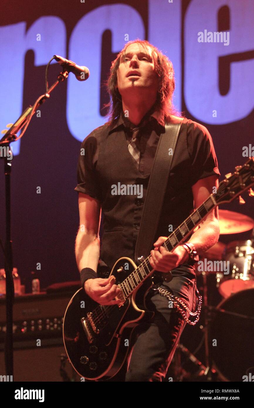 Gitarrist Dave Französisch wird gezeigt auf der Bühne während einer "live"-Konzert Auftritt mit Everclear. Stockfoto