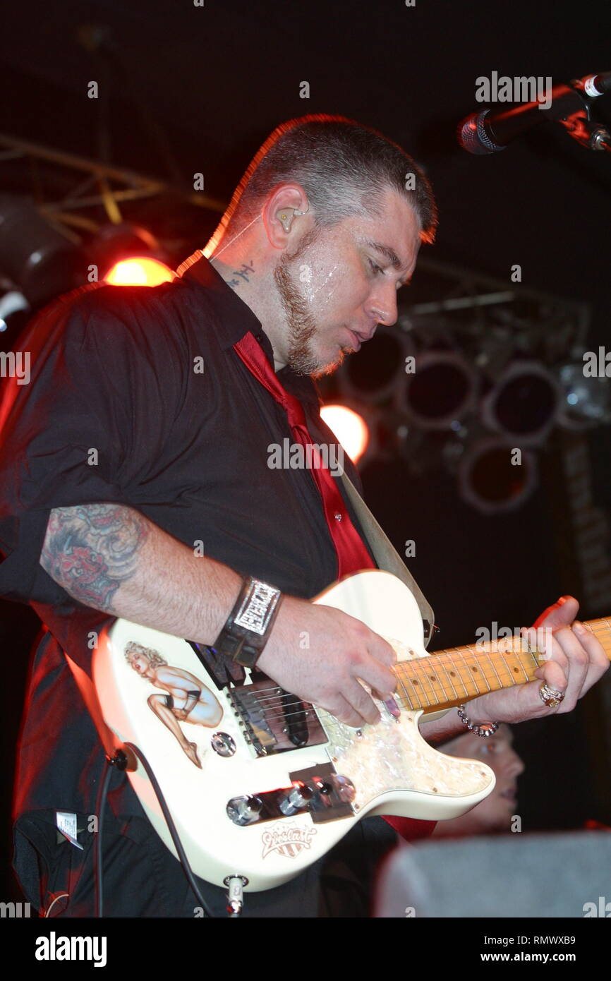 Erik Schrody, besser bekannt unter seinem Künstlernamen Everlast, ist ein Muslimisches Iren - amerikanische Rapper und Sänger und Songwriter, der für seine Hit" bekannt ist, wie es ist", und für seine genre-Kreuzung Mix aus Hip Hop und Akustische-basierte Rock Musik. Stockfoto