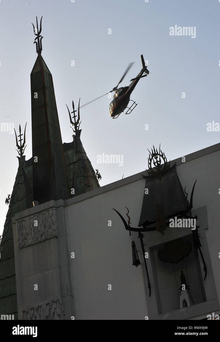 Ambiente 66 - Das a-Team Premiere auf der Chinese Theatre in Los Angeles. Ambiente 66 Veranstaltung in Hollywood Leben - Kalifornien, Roter Teppich und backstage, Film Stars, TV Stars, Musik, Promis, Topix, Bestof, Kunst, Kultur und Unterhaltung, Fotografie, Anfrage tsuni@Gamma-USA.com, Kredit Tsuni/USA, Zubehör Verschleiß von Menschen zum Ereignis. Schuhe, Schmuck, Ring, Ohrring, Tasche Ambiente und andere. Ab 2010 Stockfoto