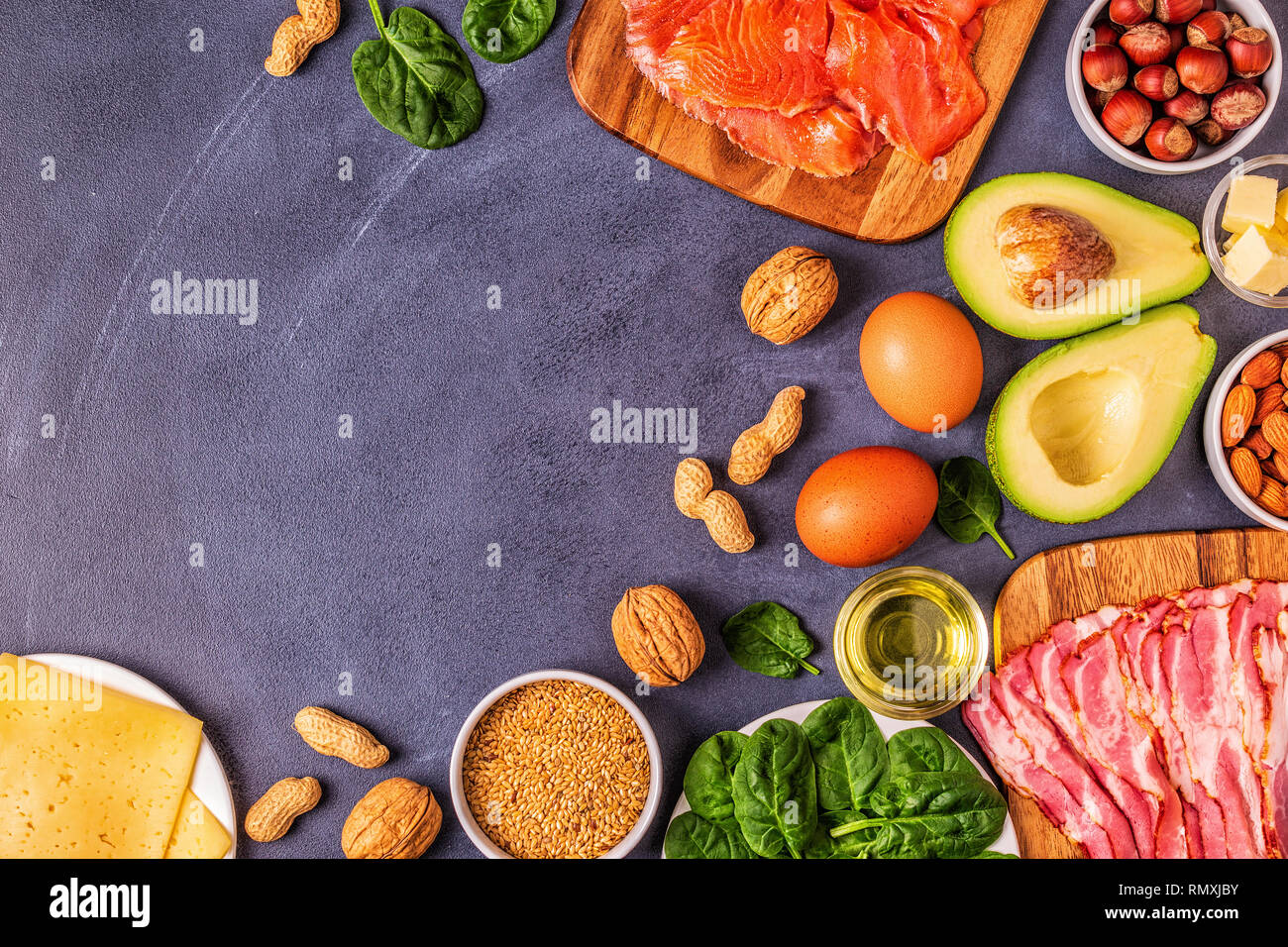 Keto, ketogenic Diät, low Carb, gesundes Essen Hintergrund, Ansicht von oben. Stockfoto