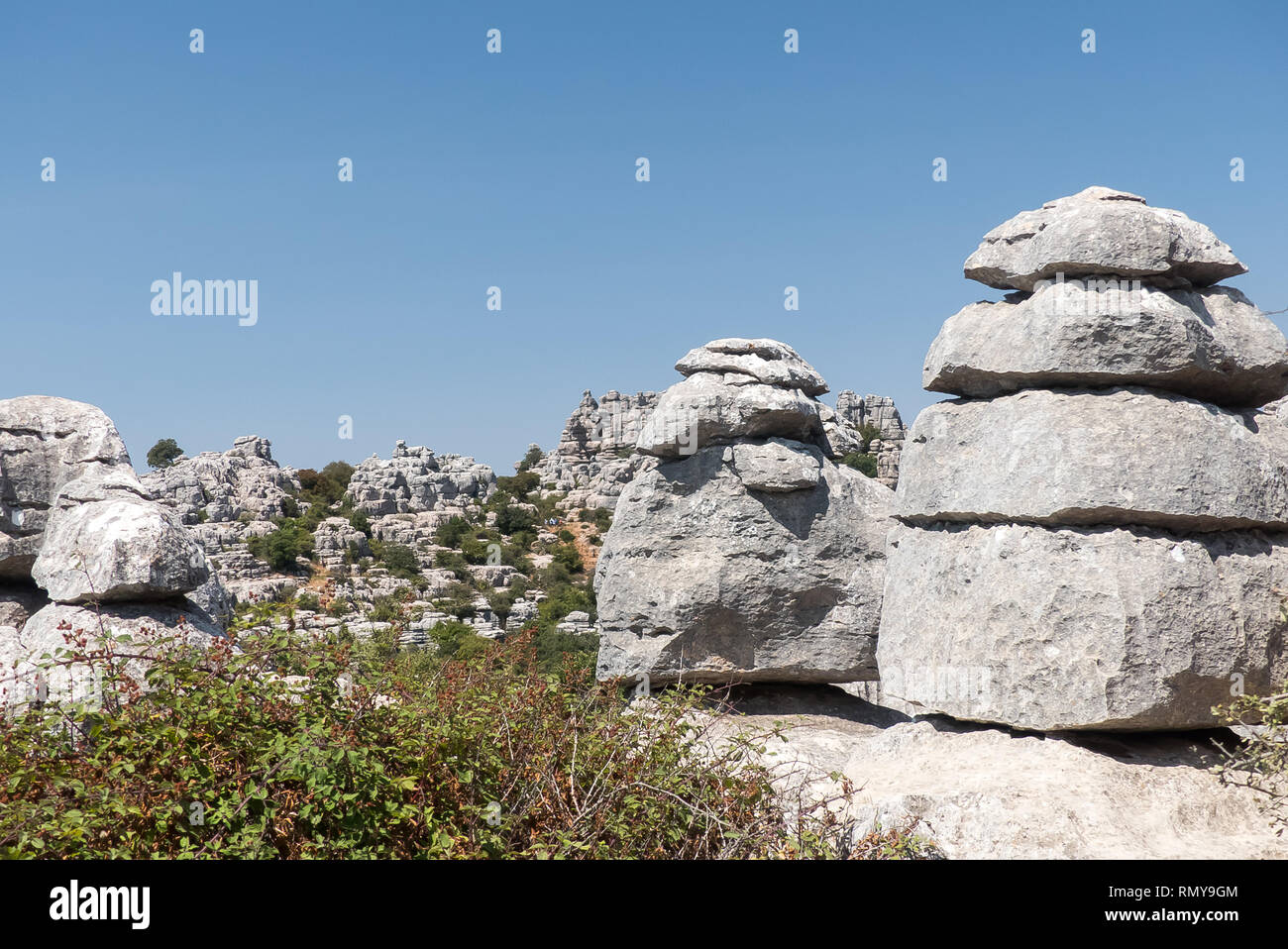 Andalusien in Spanien: seltsame Felsformationen im Naturpark Torcal de Antequera Stockfoto